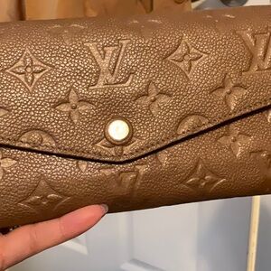 Empriente Long Wallet